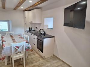 Blue Pool House Rakalj