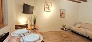 Studio Corconne, centre-ville, proche monuments