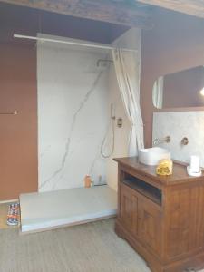 Ancien Couvent avec piscine entre Alpilles et Camargue pour 10 personnes