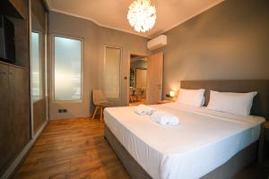 Majestic Acropolis View Elegant 2-Bedroom Penthouse in the Heart of Athens