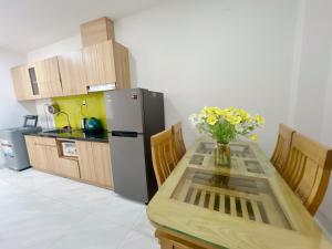 Seabreeze 302- Beach Side