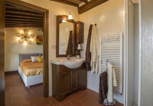 Tuscan villa with private pool garden view hot tub and total chill