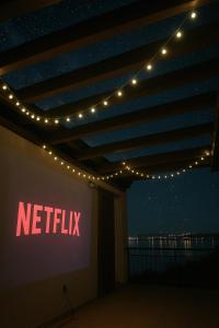 Villa Oleander by Domus Mirus - Rooftop Cinema & Pool & 6min Walk to Beach - 4hvězdičkové hotely ve městě Splitska