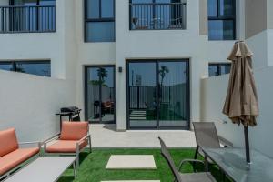 Nasma - RAK Bliss 2BR Villa, Maid Room & Backyard