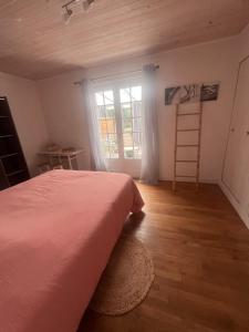 Maisons de vacances Jolie maison, idealement situee : photos des chambres