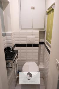 Place du marché aux fleurs centre historique de Montpellier, appartement de charme climatisé, au calme et avec extérieur