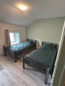 Maison 4 personnes, TV connectée