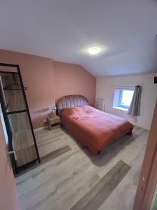 Maison 4 personnes, TV connectée