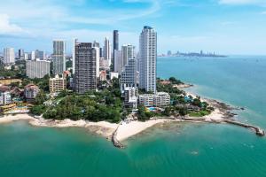 Mayaana Beach Resort Pattaya