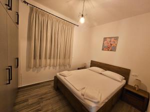 Kelly & Denys apartments
