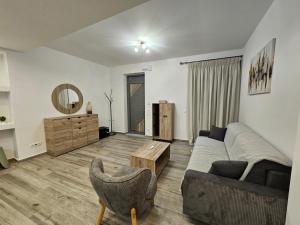 Kelly & Denys apartments