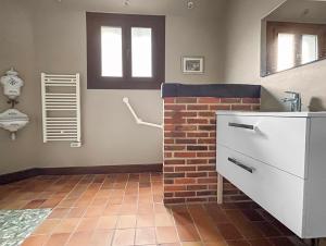 Appartements Piscine, jardin boise & espace familial : photos des chambres