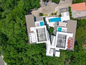 3060 - Bocana Beach Condo B2