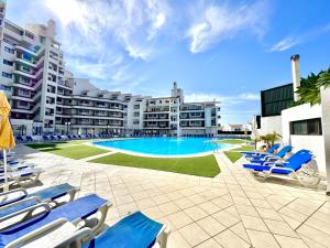 Albufeira Sky Light with Pool by Homing