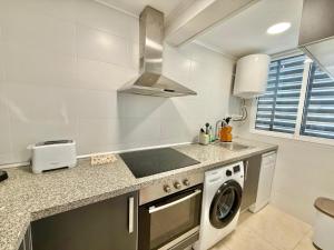 Kronos 16 Seaside Serenity