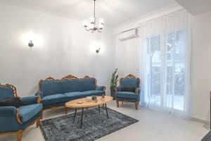 Archive, The Art of Living