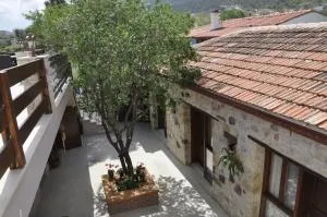 Taş Avlu Butik Otel - Saip