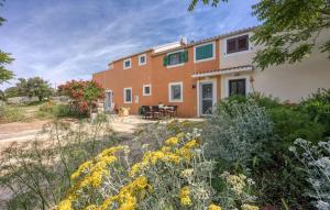 2 Bedroom Lovely Apartment In Veli Losinj