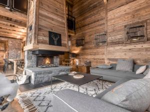Chalets Chalet 5*, 5 chambres, SPA et sauna, proche pistes - FR-1-304-229 : photos des chambres