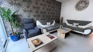 Maisons de vacances Les Pierres du Temps - 7 pers - 2 h de Paris : photos des chambres