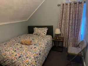 Woodville Lodge Leeds - Free Parking, Direct Bus to City Centre