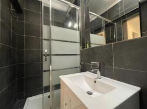Appartements Confort & cosy - parking : photos des chambres