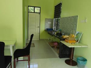 Tiny House WH Homestay Pasir Mas Tanah Merah Rantau Panjang