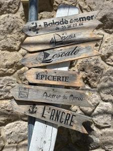 Appartements Calanque de Niolon, emplacement exceptionnel 1 minute de la mer : photos des chambres