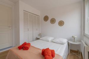Appartements Calanque de Niolon, emplacement exceptionnel 1 minute de la mer : photos des chambres