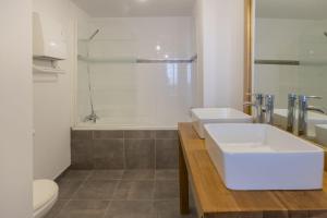 Appartements Calanque de Niolon, emplacement exceptionnel 1 minute de la mer : photos des chambres