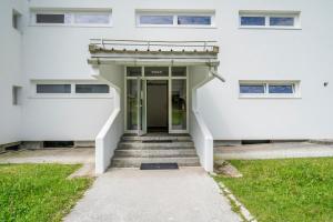 GuestHost - Sella Nevea Apartment