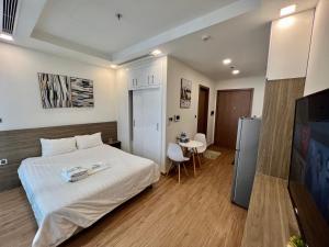 Great Studio Apartment In Vinhomes Green Bay 30 Minutes To Airport