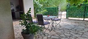 Chalets TourTour in the Loire Valley poolside Chalet : photos des chambres