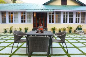 Vikram Vintage Inn