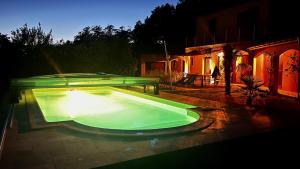 Villas Villa de la croix de la main : Villa avec Piscine Privée