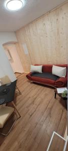 Seyfarthrooms - Monteurwohnung Großröhrsdorf 4 - zentrale Lage, gute Anbindung, ideal für 2 Personen