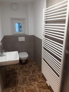 Seyfarthrooms - Monteurwohnung Großröhrsdorf 4 - zentrale Lage, gute Anbindung, ideal für 2 Personen