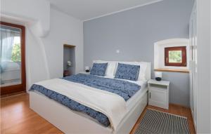 Cozy Home In Rasopasno With Wi-Fi