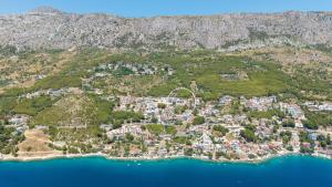 NEW! Villa Angelus – Your Luxurious Retreat near the Sea