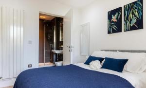 Stunning Studio Flat Minutes from Lewisham Station With View