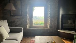 Etxetxobarri, caserío independiente con vistas a la crestería de Anboto