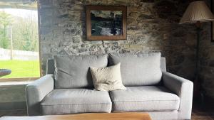 Etxetxobarri, caserío independiente con vistas a la crestería de Anboto