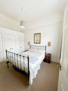 Little West End cottage