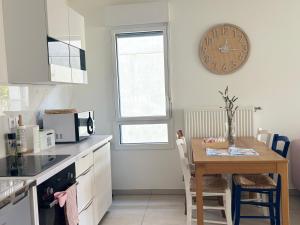 Appartements Cote Parc - appartement entier neuf, parking et metro a Lyon : photos des chambres