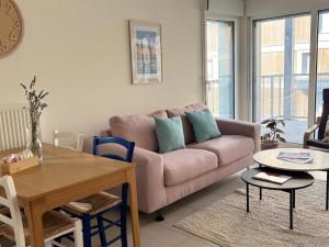 Appartements Cote Parc - appartement entier neuf, parking et metro a Lyon : photos des chambres