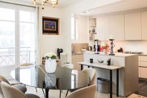Appartements Elegant apartment with views in the heart of Passy : photos des chambres