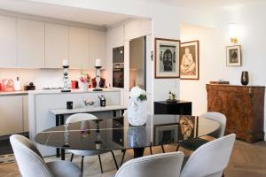 Appartements Elegant apartment with views in the heart of Passy : photos des chambres