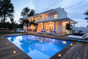 Ibiza Villa with Private Pool and Garden, 1060