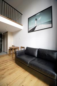 KgB - 32, Stylish City Apartment - 10 mins walk to Old Town