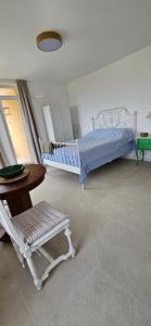 Cozy sea view studios